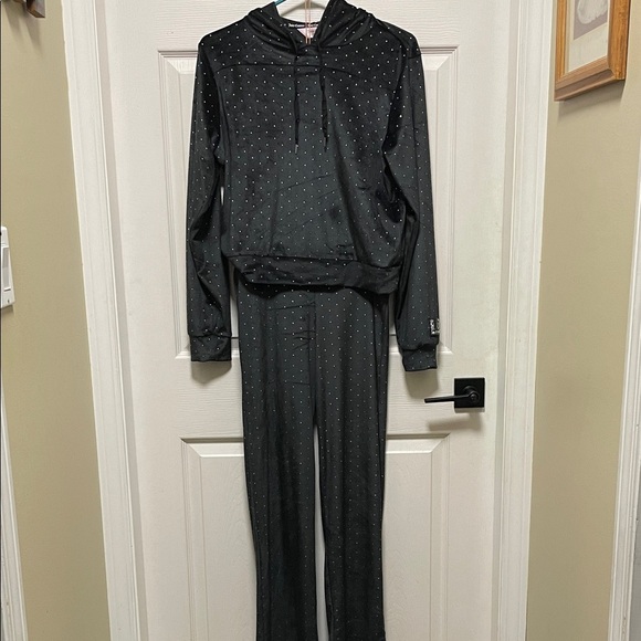 Juicy Couture Other - Juicy Couture | Black | Velour |Silver | Studded |2pc|Hoodie & Pants Set |Size M